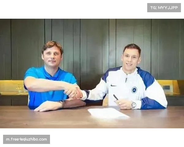 深圳新鹏城防线补位不及时 本科维奇与队友默契度明显不足